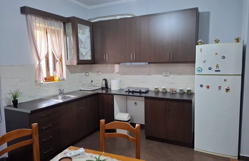 Gjirokaster Apartamento | the house all yours with a stunning view of the old town just 5 minutes away
