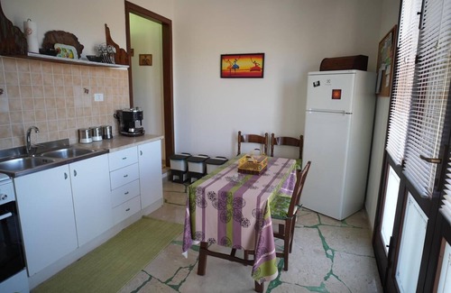Castelluzzo Casa | The House of Flowers, in the heart of the Gulf of Macari 2.5 km from the sea.