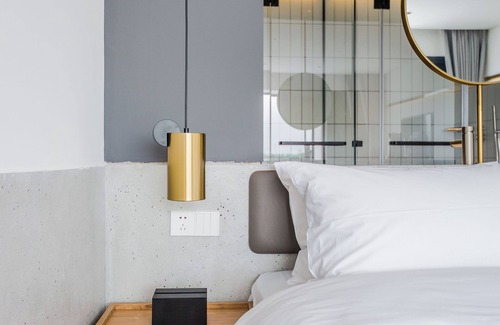 Pudong Hotel | The House Of Mo
