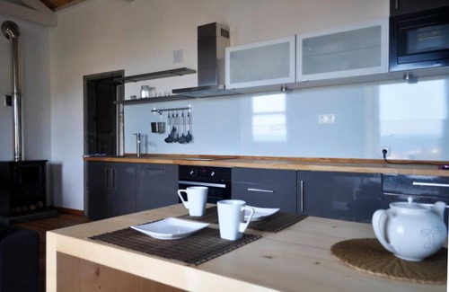 Calheta de Nesquim Cabaña | La Casa de la Whaler es el lugar ideal para aquellos que quieren sentirse cerca del mar.