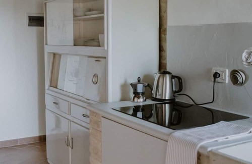 Arcevia Casa | THE HOUSE ON THE WALLS IN BORGO LORETELLO