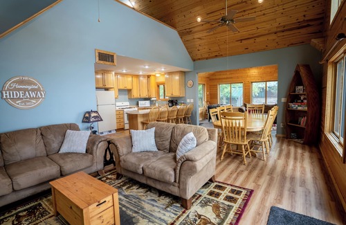 Siren Cabaña | The Hummingbird Hideaway