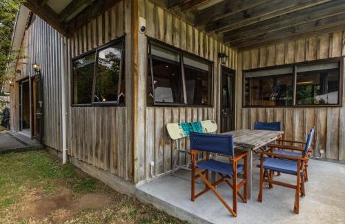 Ohakune Casa | The Hut Retreat - Ohakune Holiday Home