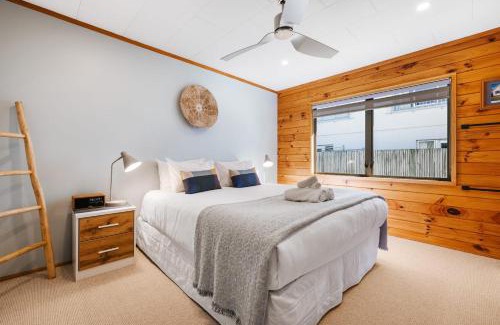 Mount Maunganui Casa | The Iconic Kiwi Bach, Full Site Downtown Mount