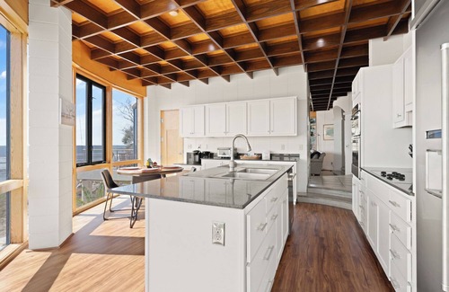 King City Casa | The Iconic Round House
