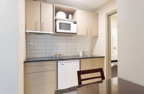Newton Apartamento | The ideal city escape w onsite carpark!