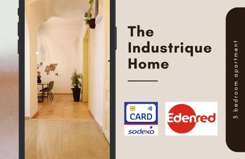 Old City Apartamento | The Industrique Home - 3 Bedroom Apartment