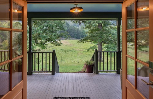 Weaverville Cama Y Desayuno | The Inn At Amaris Farms