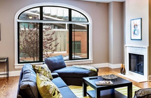 Lakeview Condominio | The Inn at Wrigleyville, Beautiful New 4 Bedroom Sleeps 9