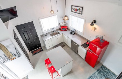 East Central Casa | *The Innkeeper Studio* Tiny House!