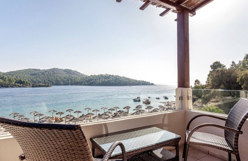 Panormos Hotel | The Ionisi
