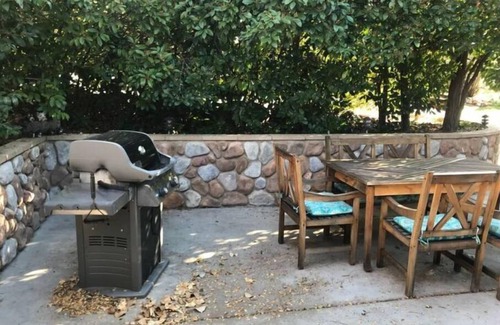 Kernville Cabaña | The Isabella Lakehouse