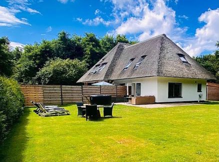 De Koog Casa | The island life texel met jacuzzi