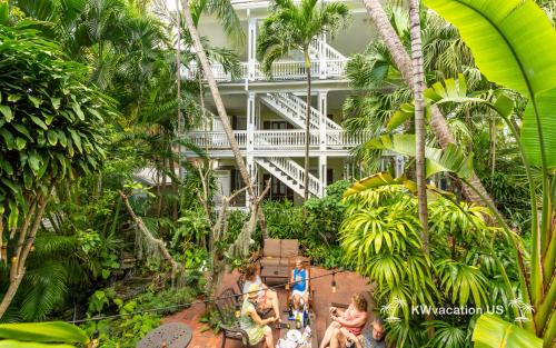 Historic Seaport Apartamento | The Island Suite at KW Vacation