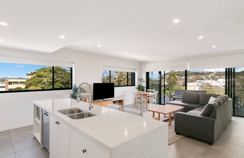 Tweed Heads Apartamento | The Ivory 20 - Modern & Pet Friendly in Tweed Heads - Min. 3 night stays!