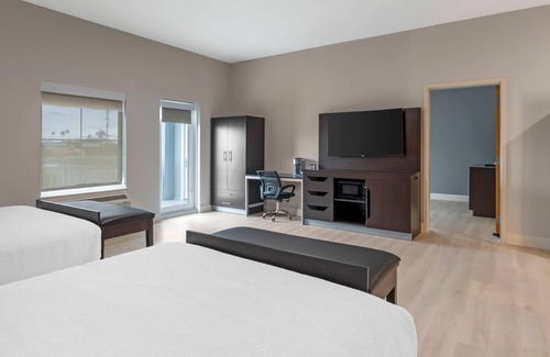 Dunedin Hotel | The J Hotel & Suites