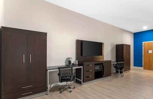 Dunedin Hotel | The J Hotel & Suites