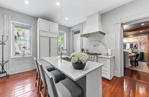 Charleston Historic District Casa | The Jacob Rabb House -Steps to the Historic Market