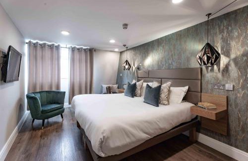 Kensington Hotel | The Jade