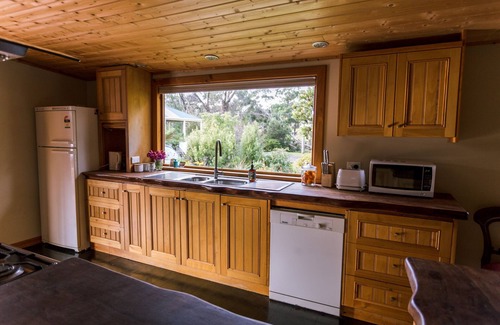 Southport Cabaña | The Jetty House Cottage - a Cabin by the sea