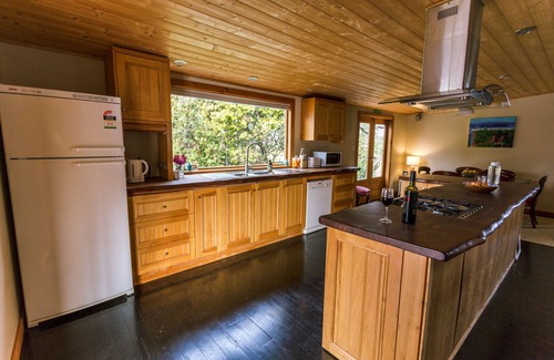 Southport Cabaña | The Jetty House Cottage - a Cabin by the sea