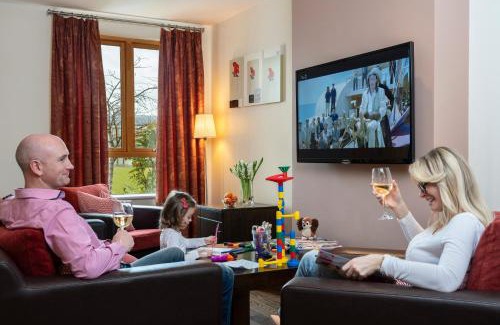 Enfield Casa | The Johnstown Estate Lodges