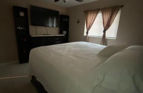 West Hollywood Casa | The Joy Home