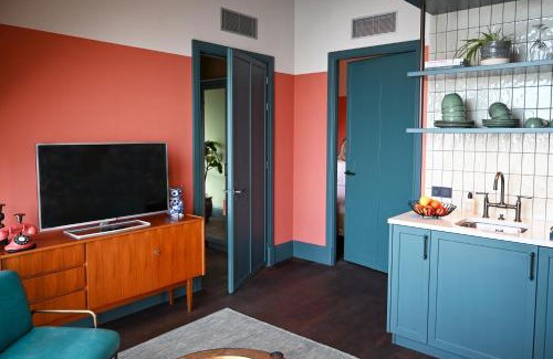 Amsterdam West Hotel | The July - Boat & Co