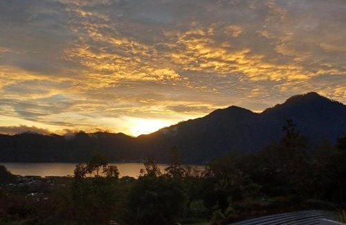 Toya Bungkah Cama Y Desayuno | The Jungle Sunrise Private Room and Jacuzzi