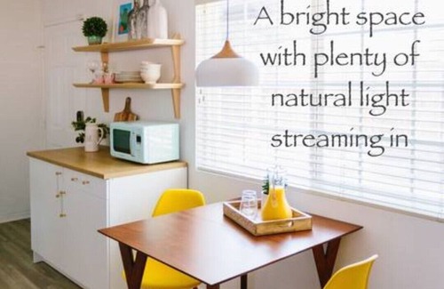 Redlands Apartamento | The Juniper Suite: Redlands Smart Home & Courtyard