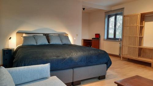 Brukom Casa | The Kettle House - Manor