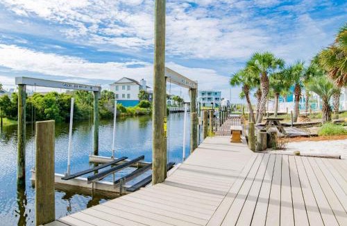 Sharp Reef Casa | The Key Lime Cottage by Southern Vacation Rentals