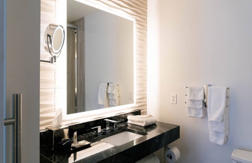 Downtown Lincoln Hotel | The Kindler Hotel