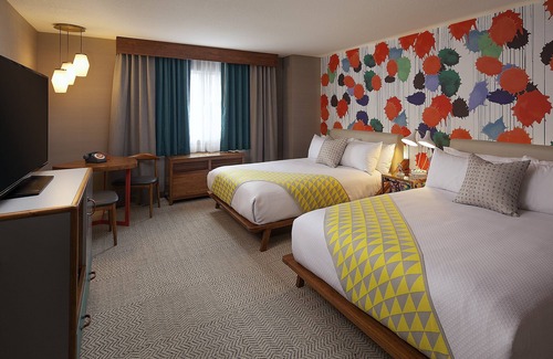 Venice Hotel | The Kinney Venice Beach, 2 Boulevard City View 2 Queens!