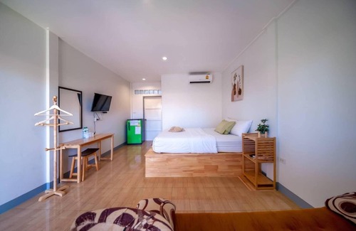 Nong Pla Lai Hotel | The kn kohlarn