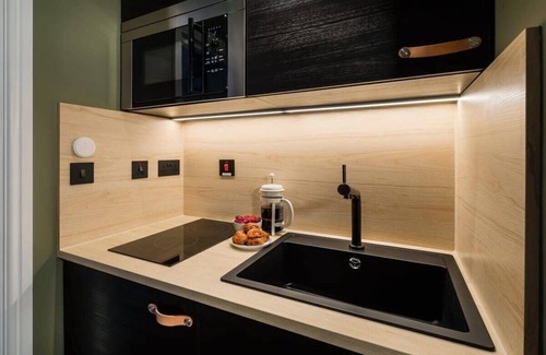Kensington Apartamento | The Knaresborough - Beautiful Double Studios