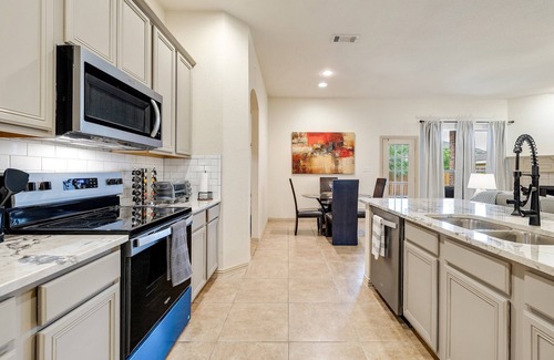 McKinney Casa | The Knob – Cozy 3-Bedroom Elegant Retreat