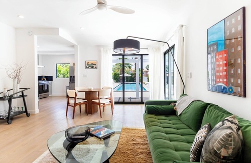 Little Tuscany Casa | The Knot is a charming Palm Springs property located conveniently in PS north