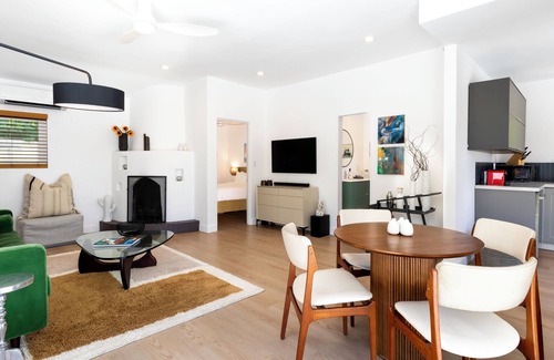Little Tuscany Casa | The Knot is a charming Palm Springs property located conveniently in PS north