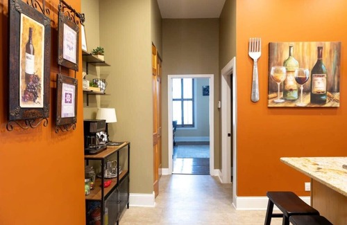 Lafayette Square Casa | The Lady Emma|Lafayette Park|Bowling / ABODEbucks