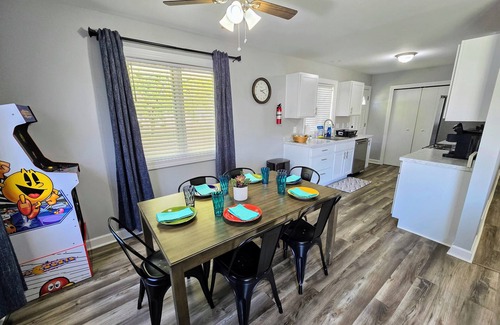 Ottawa Casa | The Lafayette Lounger whole duplex. Pet friendly, King Beds, Arcade games