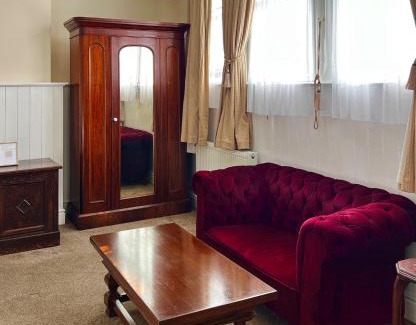 Beverley Hotel | The Lairgate