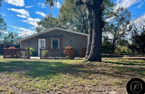Lake Alfred Cabina | The Lake Alfred Citrus Wood Guest Cabin