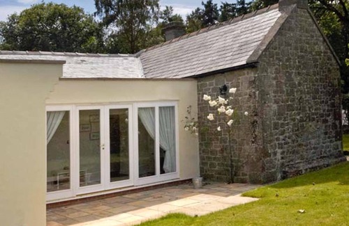 Belford Cabaña | The Lake Cottage