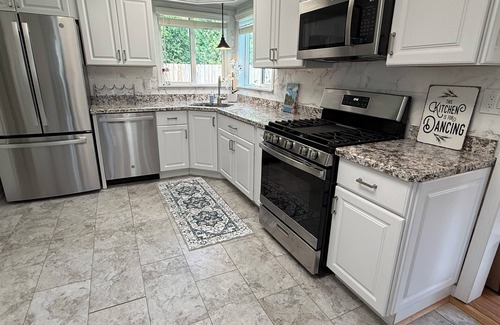 Lake Geneva Casa | The Lake Geneva Lodge - Walkable tonDowntown & Beach