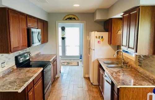 Azle Casa | The Lake House - Pappaw’s Place