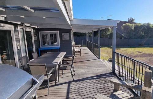 Motuoapa Cabaña | The Lake House - Taupo Holiday Home