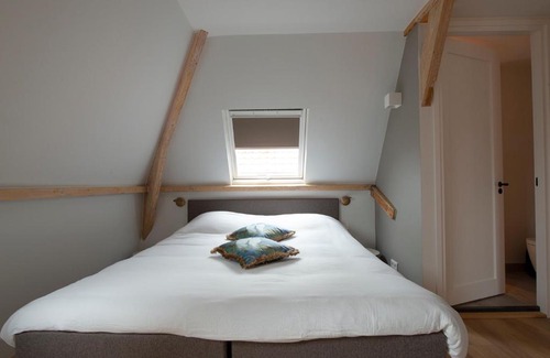 Meije Cama Y Desayuno | The Lake Inn