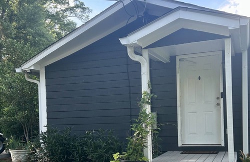 Warwick Casa | The Lake is Callling you to Creek Cabin