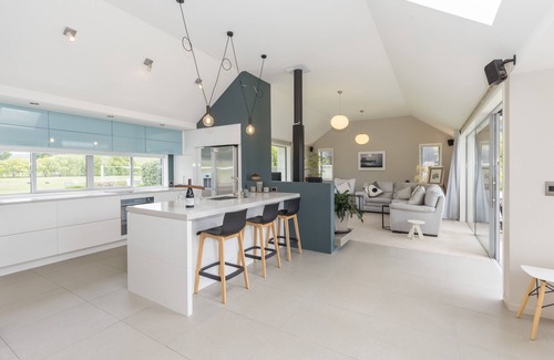 Lowburn Casa | The Lakehouse - Cromwell Holiday Home